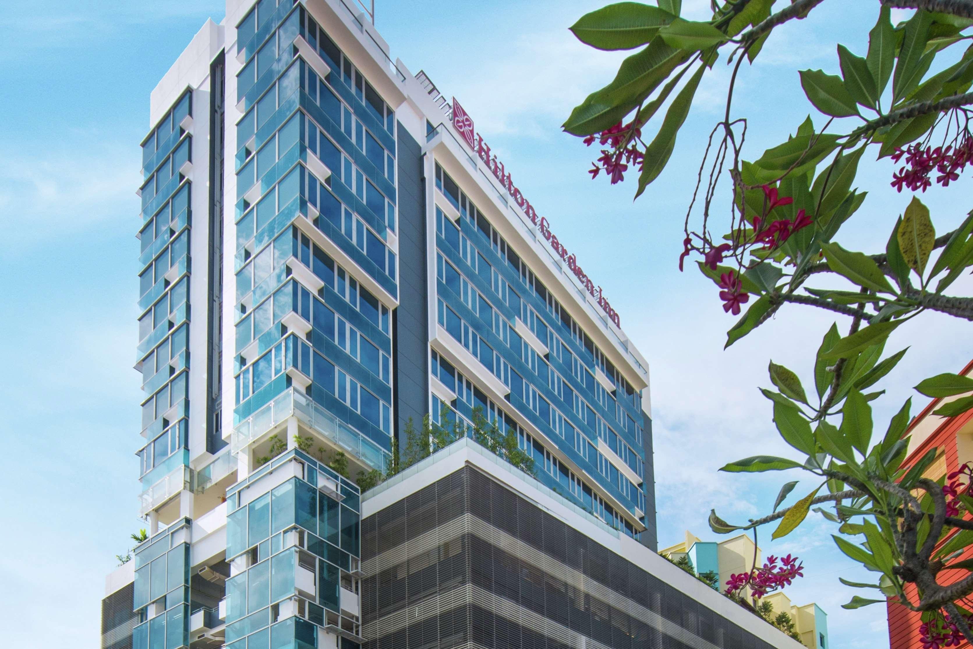 Hilton Garden Inn Singapore Serangoon Esterno foto